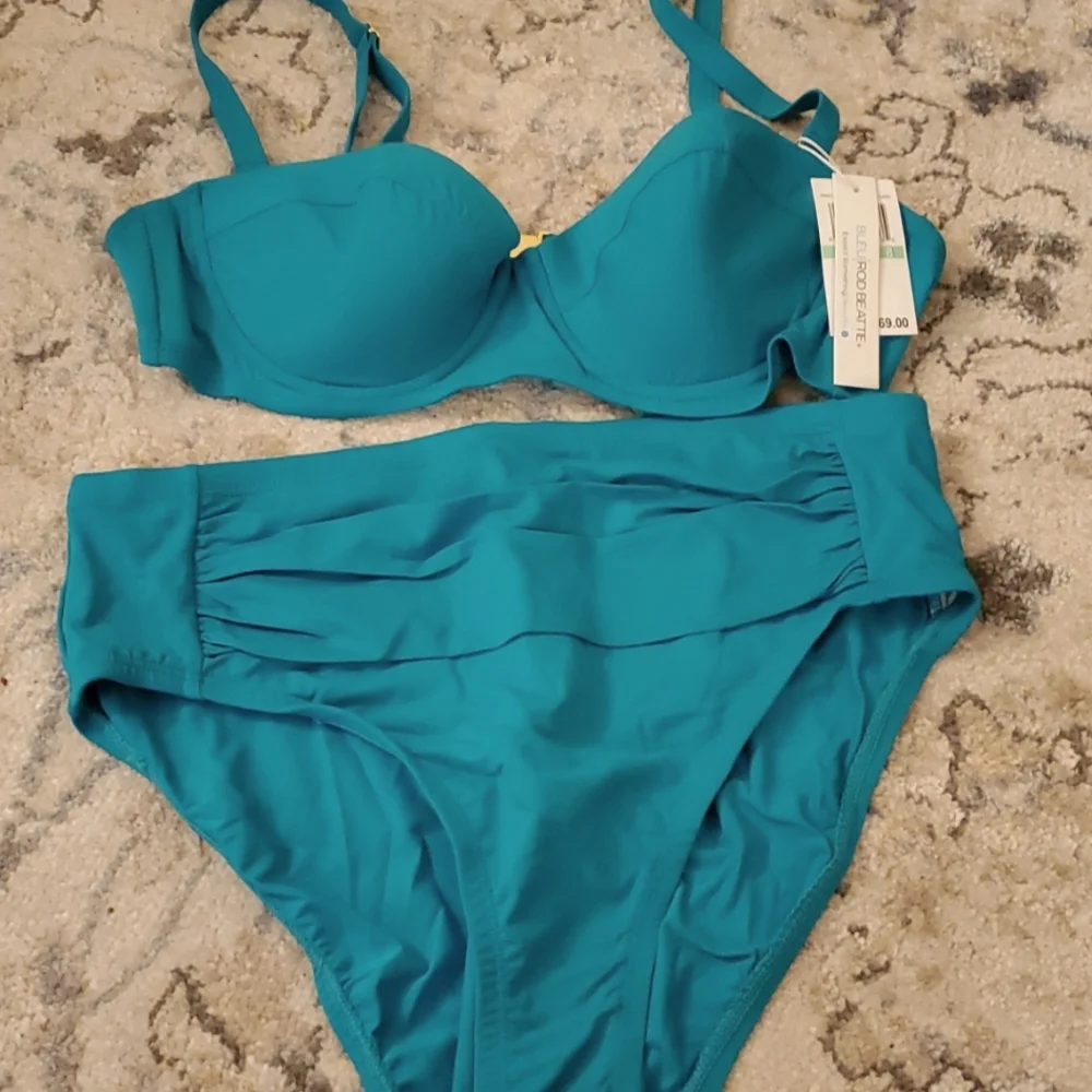 NWT Aqua two piece swim suit - Picture 1 of 6